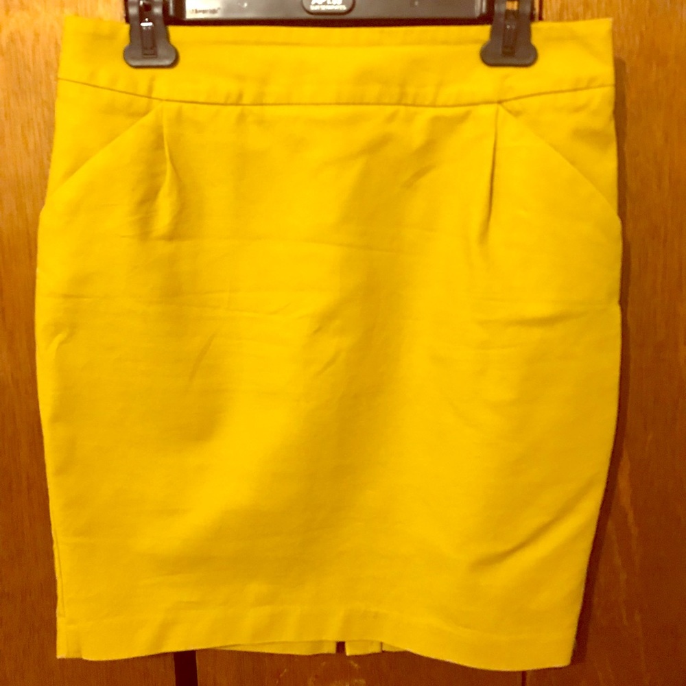 LAST CHANCE! Mustard yellow skirt